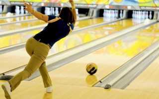 Боулинг. Виды и инвентарь. Как играть и правила. Особенности
