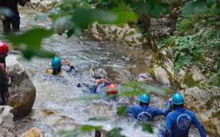 Каньонинг. Виды и инвентарь. Плюсы и минусы. Особенности