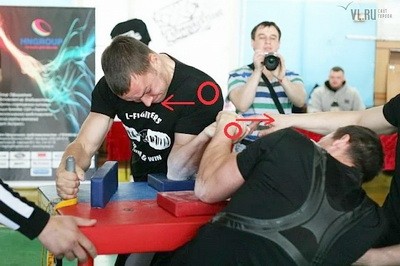 Armrestling 4