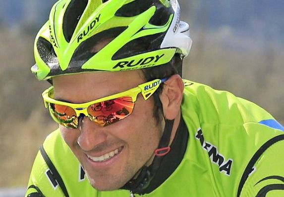 Sportivnye ochki velosport